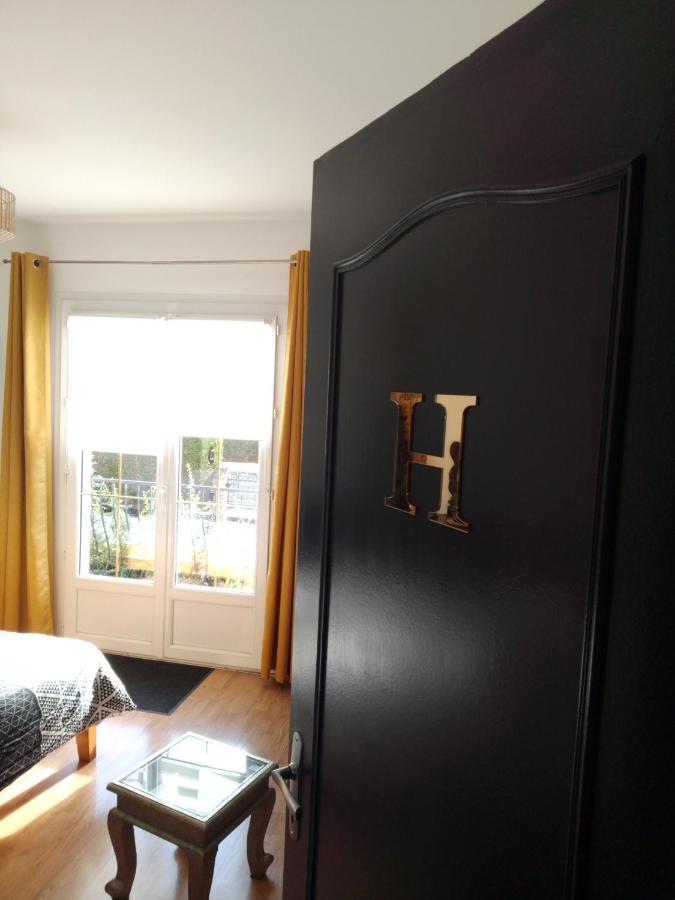 Maison Reposant Arconnay Et Jardin公寓 外观 照片